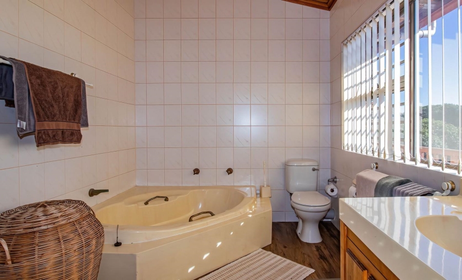 3 Bedroom Property for Sale in Kleinbaai Western Cape